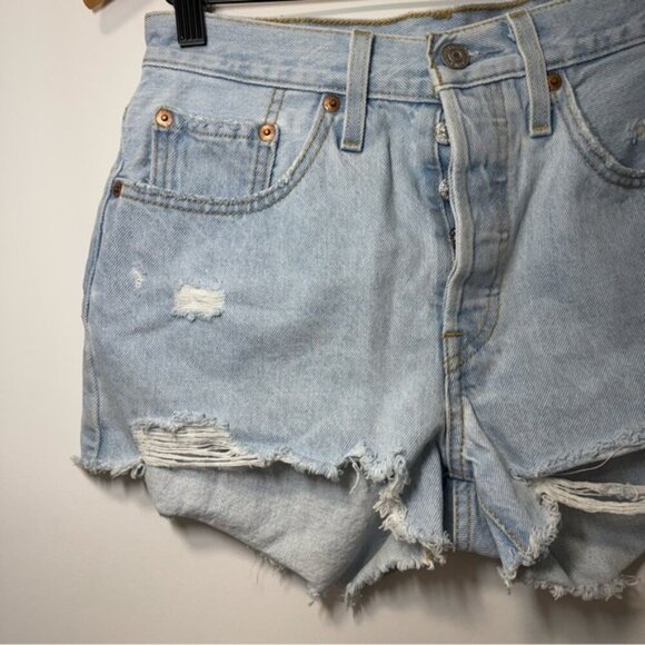 LEVI’S 501® MID THIGH SHORT SIZE 26 - Picture 8 of 12
